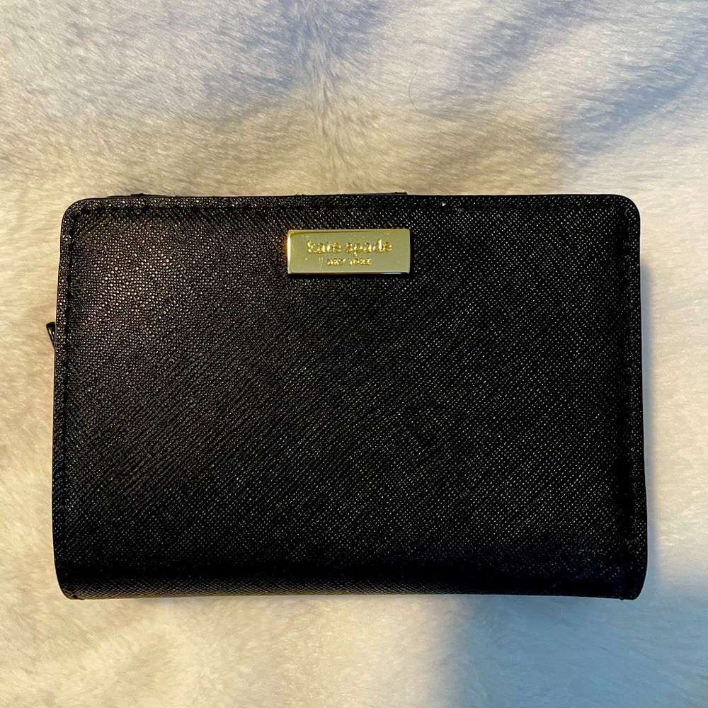 Kate spade compact wallet